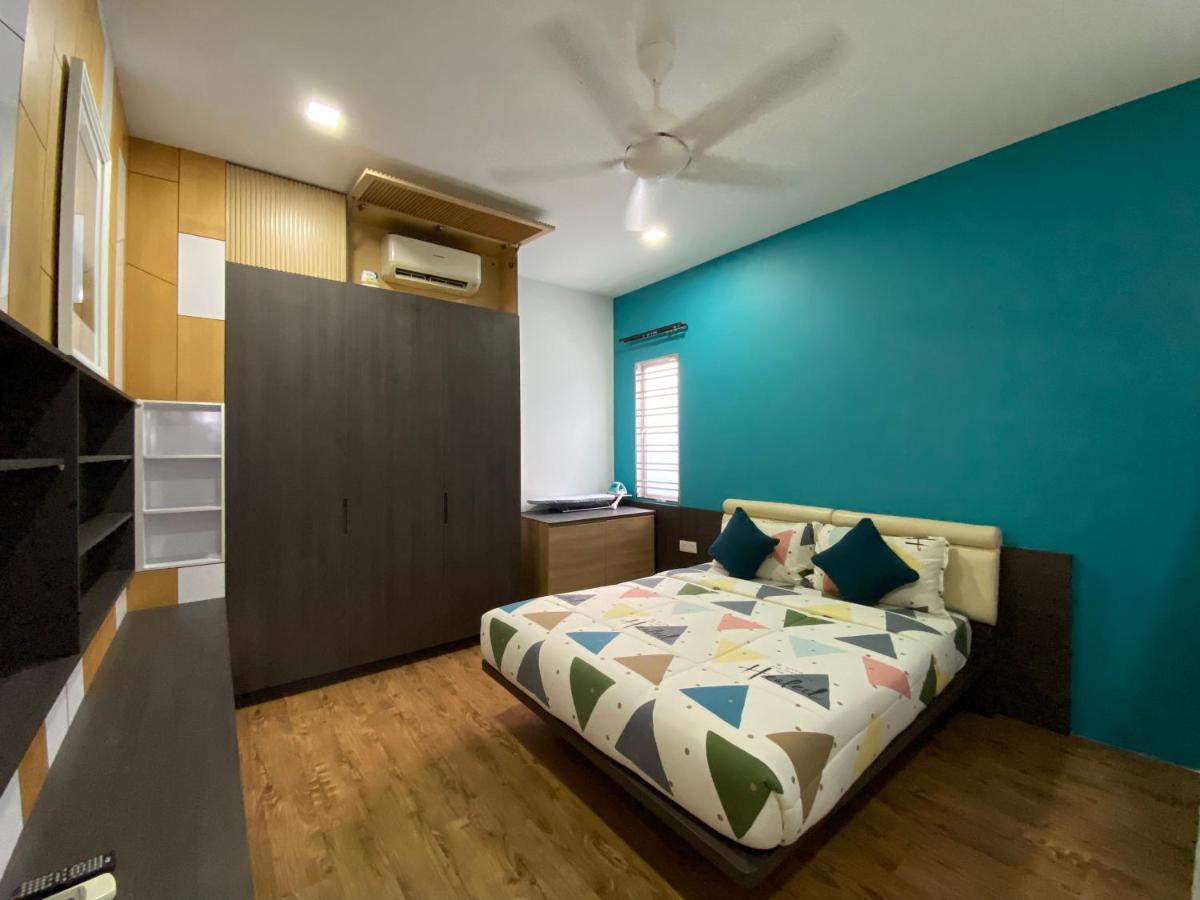 D Niice Garden View With Private Pool Bukit Indah, Vila Johor Bahru